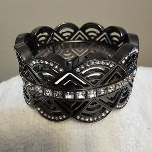 Lia Sophia Cinched Stretch Bracelet Cut Crystals 12794